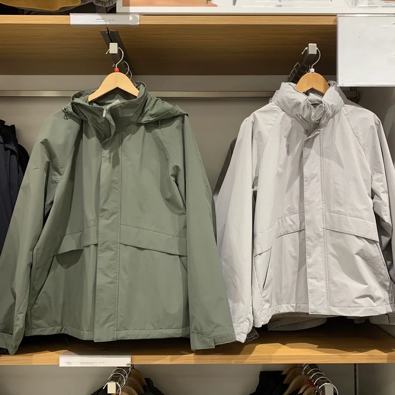Damen Outdoor-Jacke mit verstellbarer Kapuze und atmungsaktiven Eigenschaften Drune
