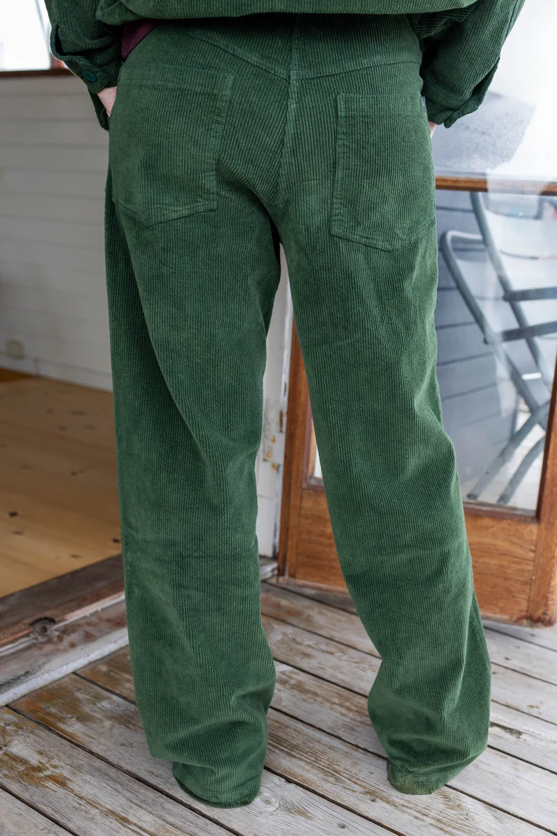 Daneworld Cord Stretch Pants Dark Forest