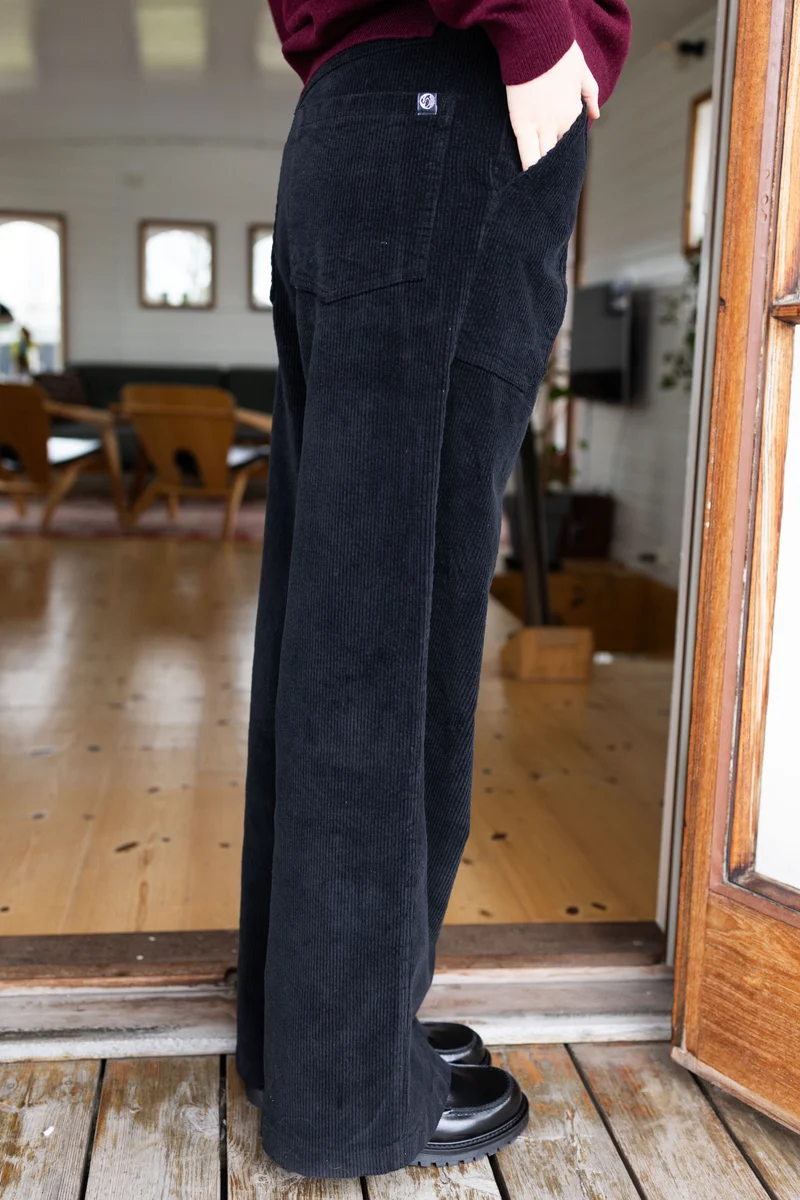Daneworld Cord Stretch Pants Black