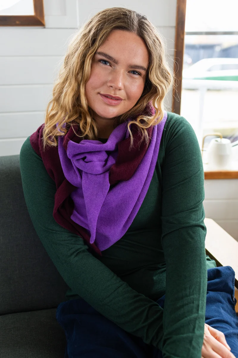 Danefireplace Merino Wool Shawl Dark Wine/Purple