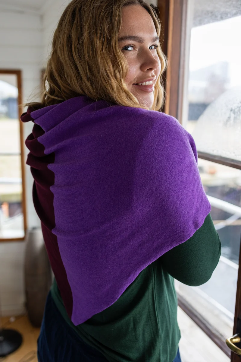 Danefireplace Merino Wool Shawl Dark Wine/Purple