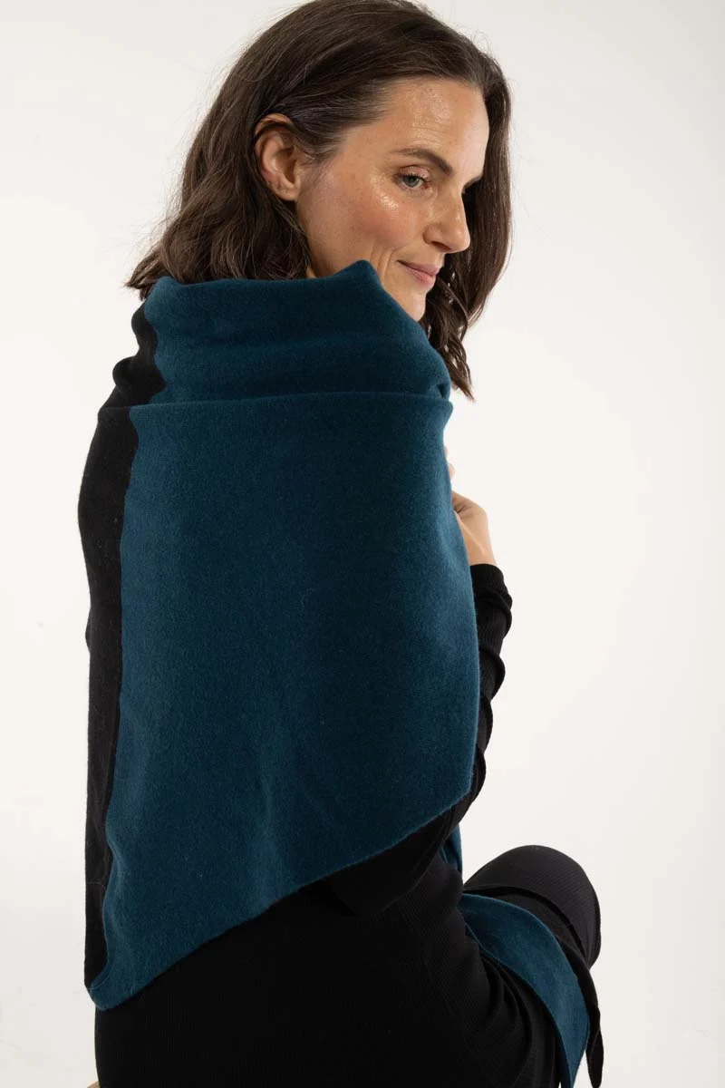 Danefireplace Wool Shawl Black/Dk Slate