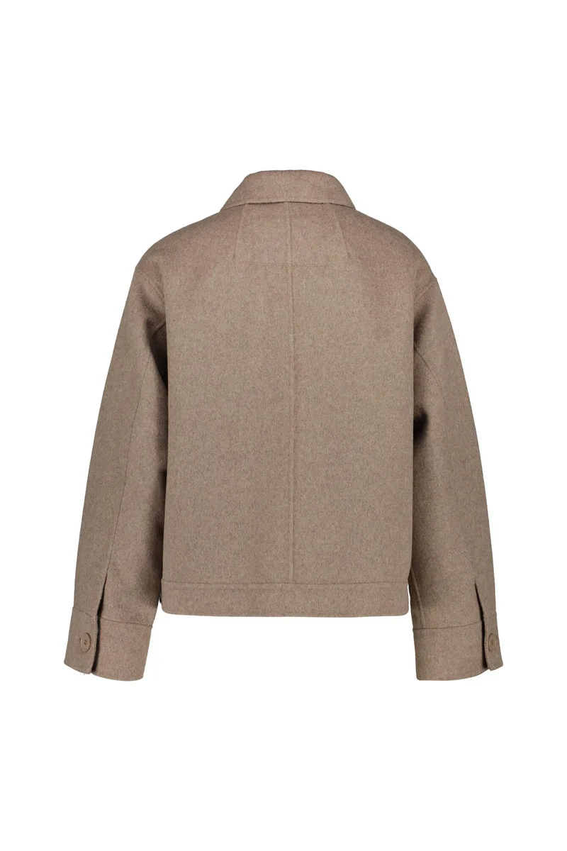 Übergangsjacke mit aufliegendem Kragen