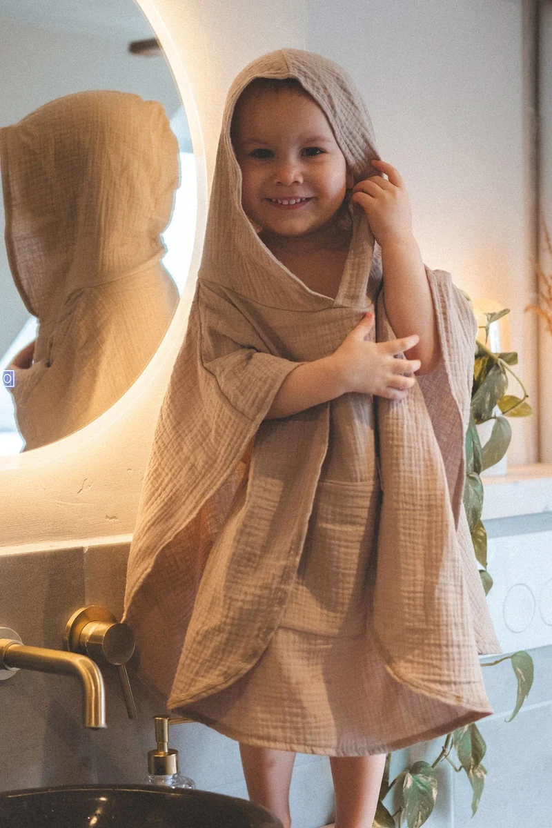 Musselin-Poncho