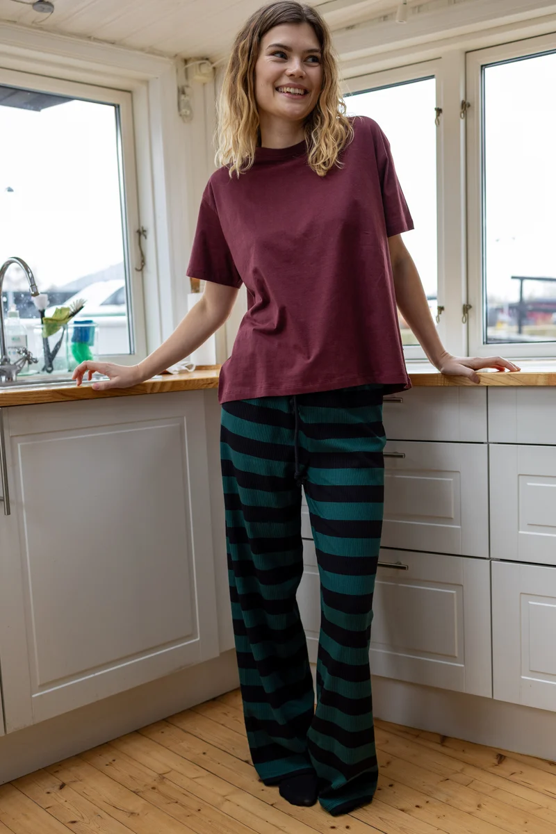 Danebasic Boxy Tee Dark Wine