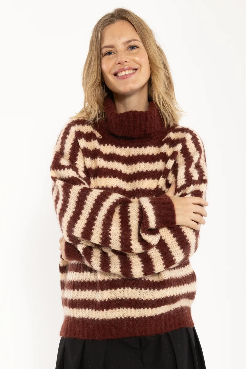 Danecaring Mohair Rollneck Sweater Nougat/Dark Wine