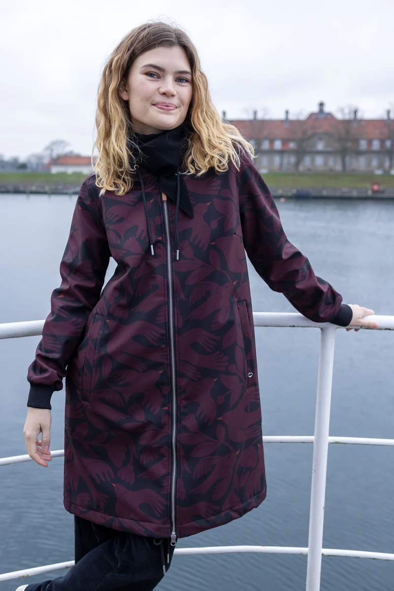 Danekarla Softshell Black/Dark Wine BIRDIEUP