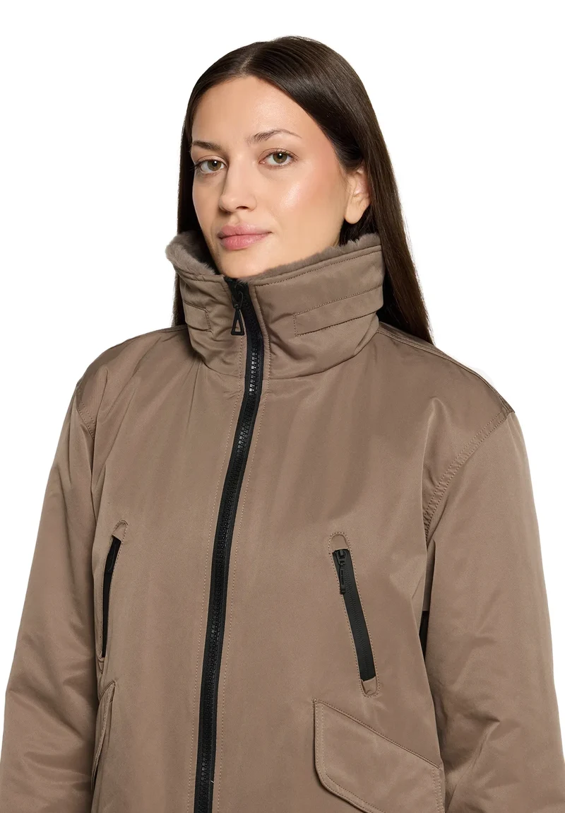Winterjacke mit Stehkragen