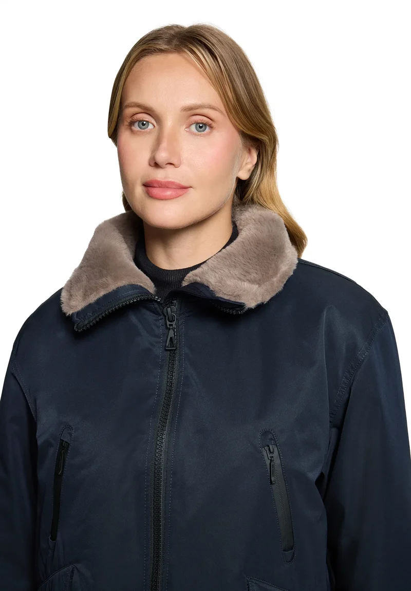 Winterjacke mit Stehkragen