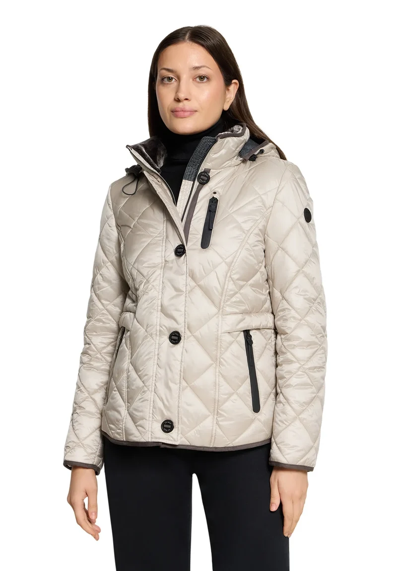 Steppjacke mit Kapuze