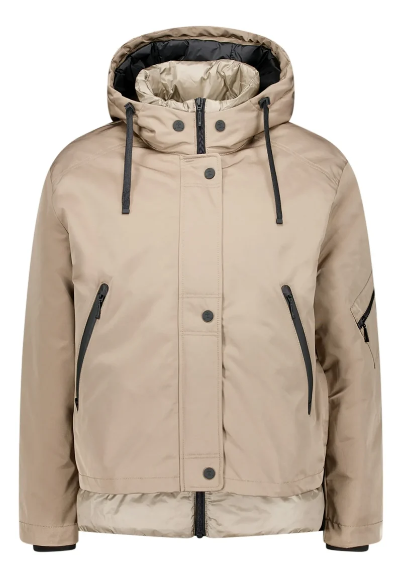 Winterjacke mit Kapuze