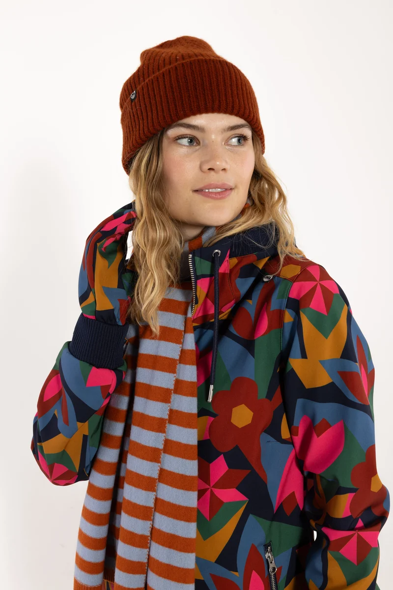 Danebundle-Up Merino Wool Scarf Porcelaine/Chili