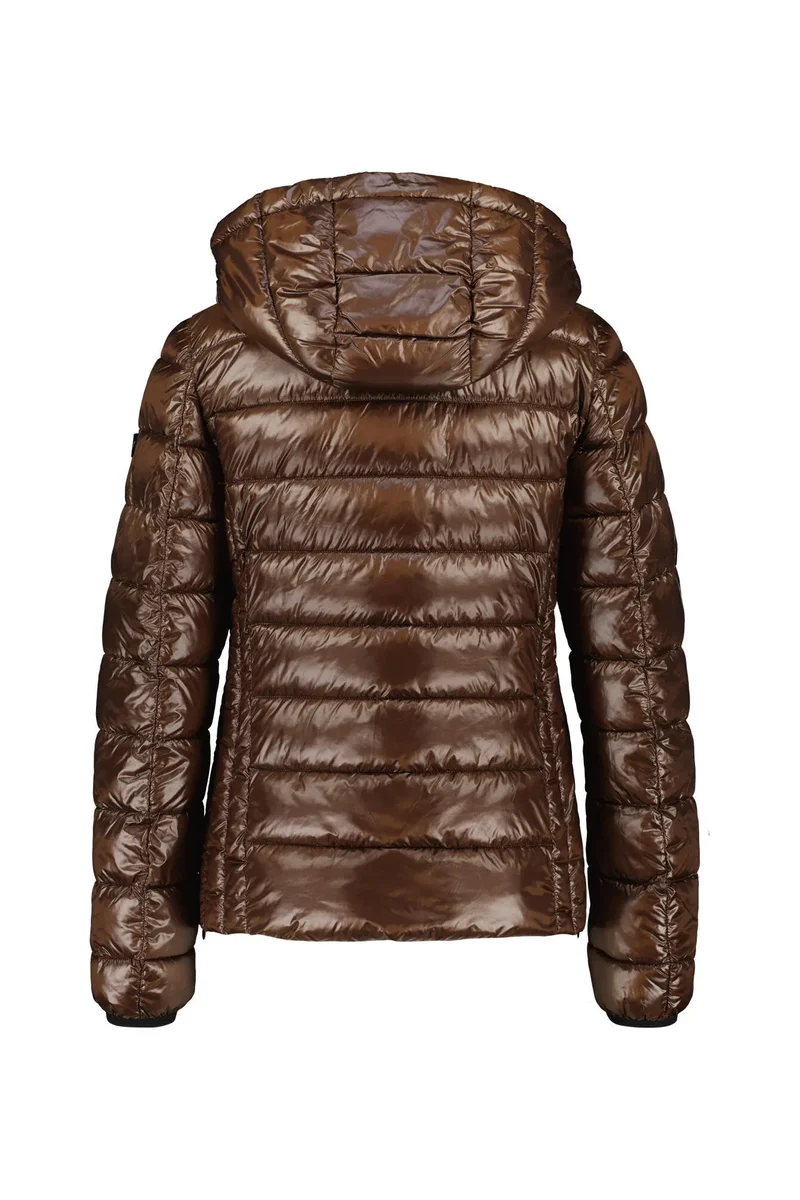 Steppjacke mit abnehmbarer Kapuze