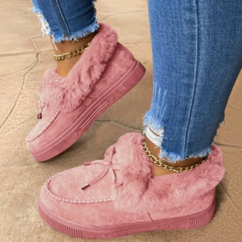 Damen Kuschel‑Mokassin‑Slipper mit hochfloriger Fellmanschette, dekorativer Steppnaht und leichtem Plateau‑Sohlenprofil Drune
