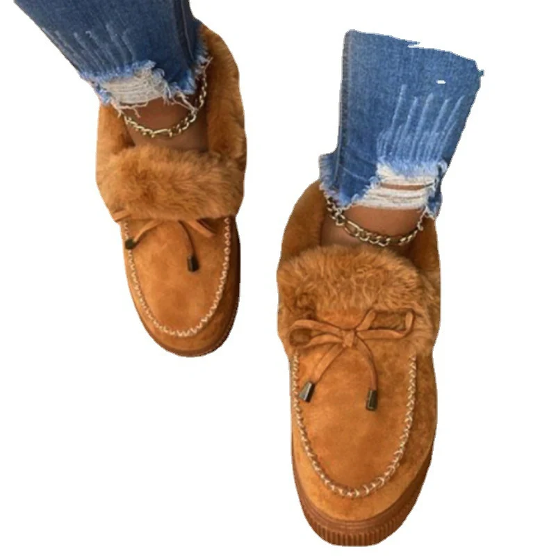 Damen Kuschel‑Mokassin‑Slipper mit hochfloriger Fellmanschette, dekorativer Steppnaht und leichtem Plateau‑Sohlenprofil Drune