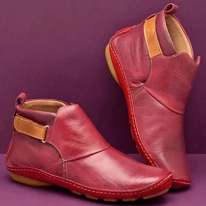Damen Knöchelhohe Schlupf-Boots aus softem Lederimitat mit verstellbarem Klettriemen und handgenähter Mokassinnaht Drune