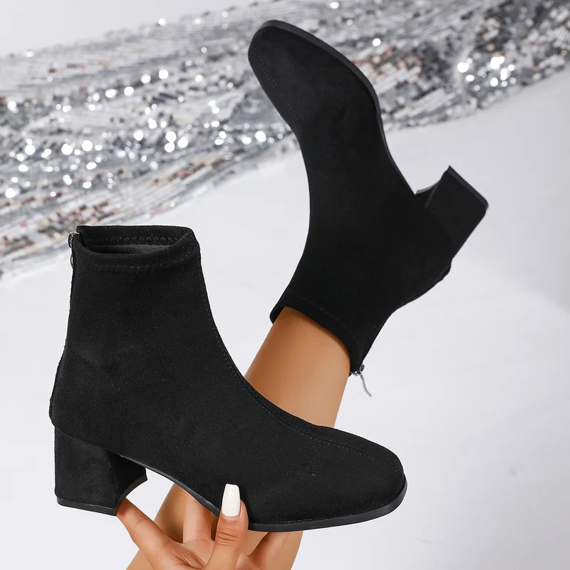 Damen Knöchelhohe Samtvelours‑Stiefelette mit mittelhohem Blockabsatz und schlanker Spitze Drune