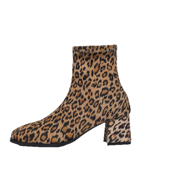 Damen Knöchelhohe Samtvelours‑Stiefelette mit mittelhohem Blockabsatz und schlanker Spitze Drune