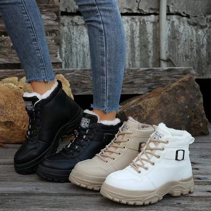 Damen Gefütterte Plateau-Ankleboots mit grober Lug-Sohle, Schnürung und Zier-Schnalle Drune