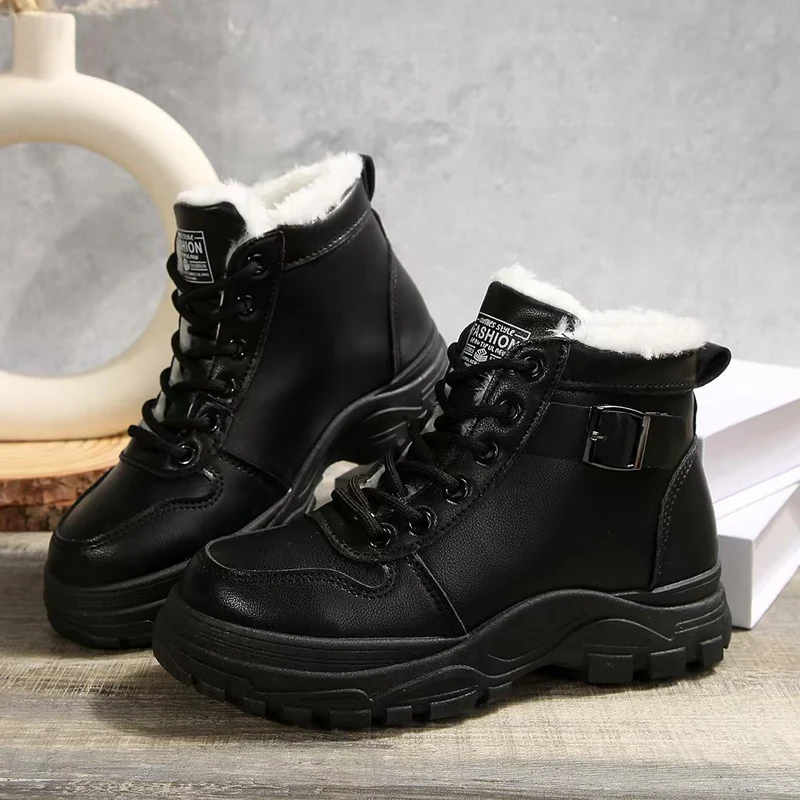Damen Gefütterte Plateau-Ankleboots mit grober Lug-Sohle, Schnürung und Zier-Schnalle Drune