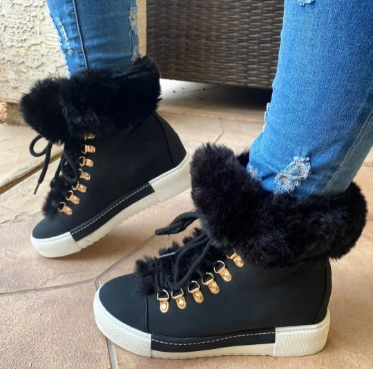 Damen Gefütterte High-Top Sneaker-Boots mit Kunstfellkragen und dekorativer Schnürung Drune