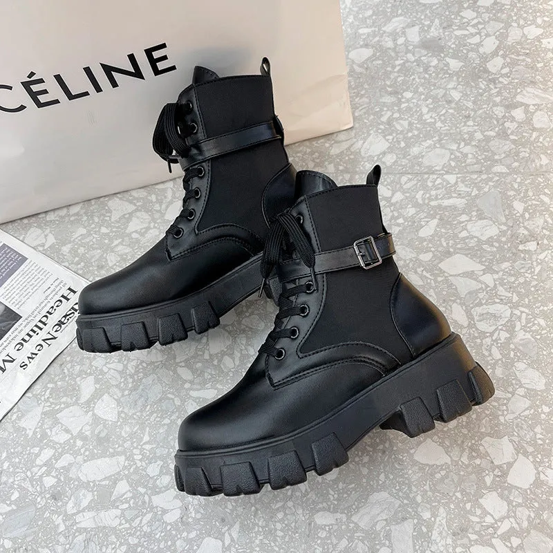 Damen Chunky‑Lug Ankleboots mit patentiertem Lackoberteil, Schnürung und verstellbarem Schnallenriemen Drune