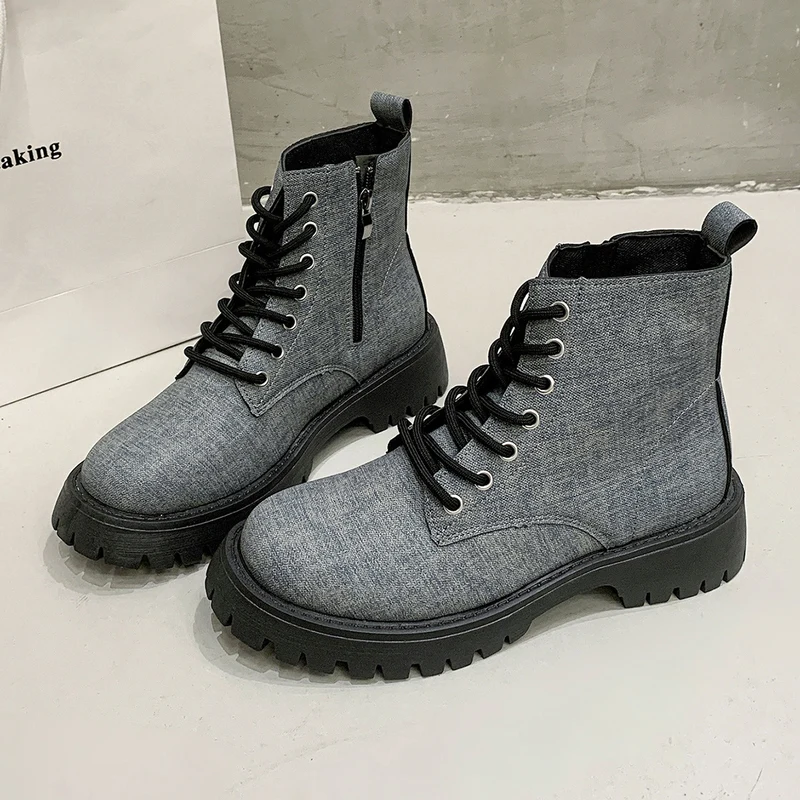 Damen Chunky Combat-Ankleboots aus Denimoptik mit robust profilierter Sohle und seitlichem Reißverschluss Drune