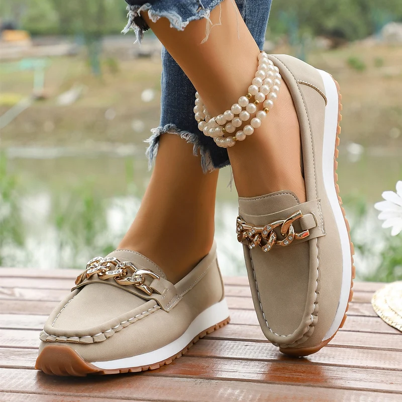 Damen Casual-Plateau-Loafer im Mokassin-Stil mit glitzernder Kettendekor und profilierter Gummisohle Drune