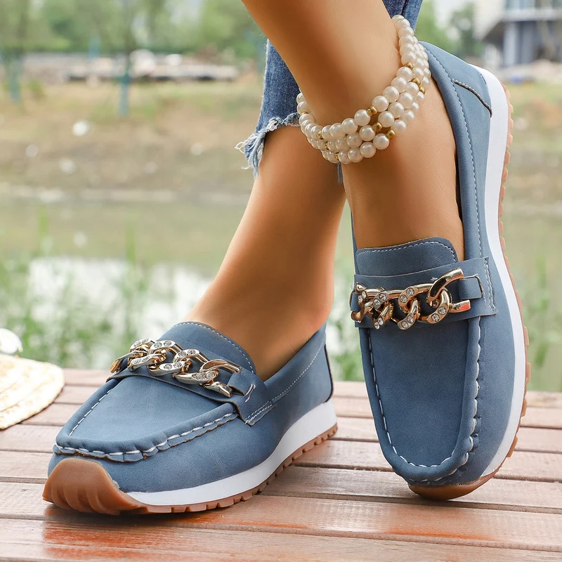 Damen Casual-Plateau-Loafer im Mokassin-Stil mit glitzernder Kettendekor und profilierter Gummisohle Drune