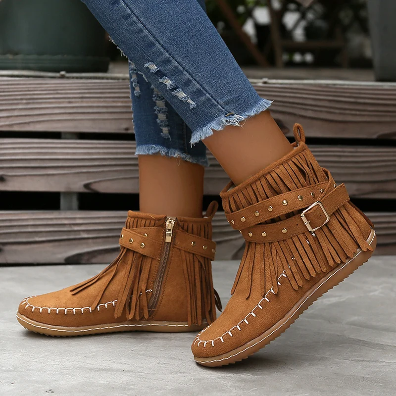 Damen Boho-Fransen-Ankleboots im Mokassinstil mit Nietenbesatz und Zierschnalle Drune