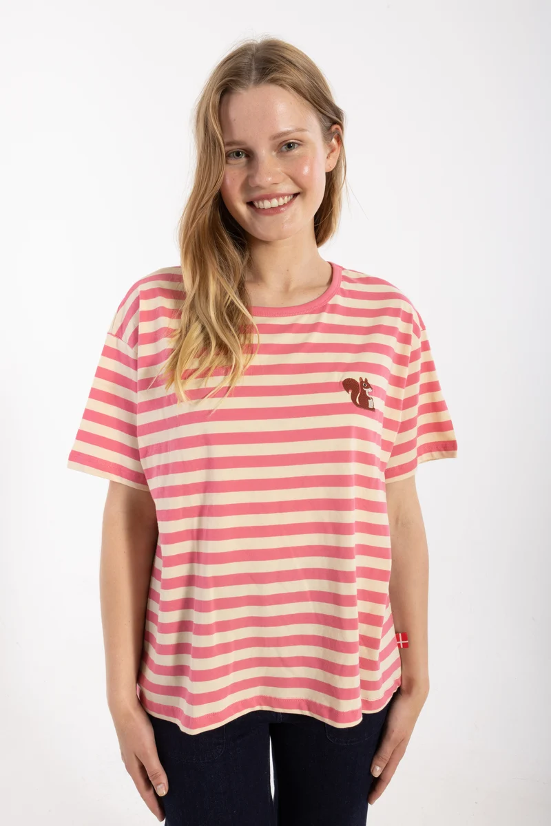 Danebasic Boxy Stripe Tee Soft Cherry/Light Beige EGERN