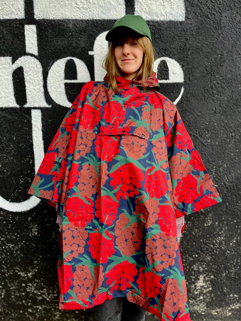 Danepackit Rainponcho Dk Red MAXIBERRY