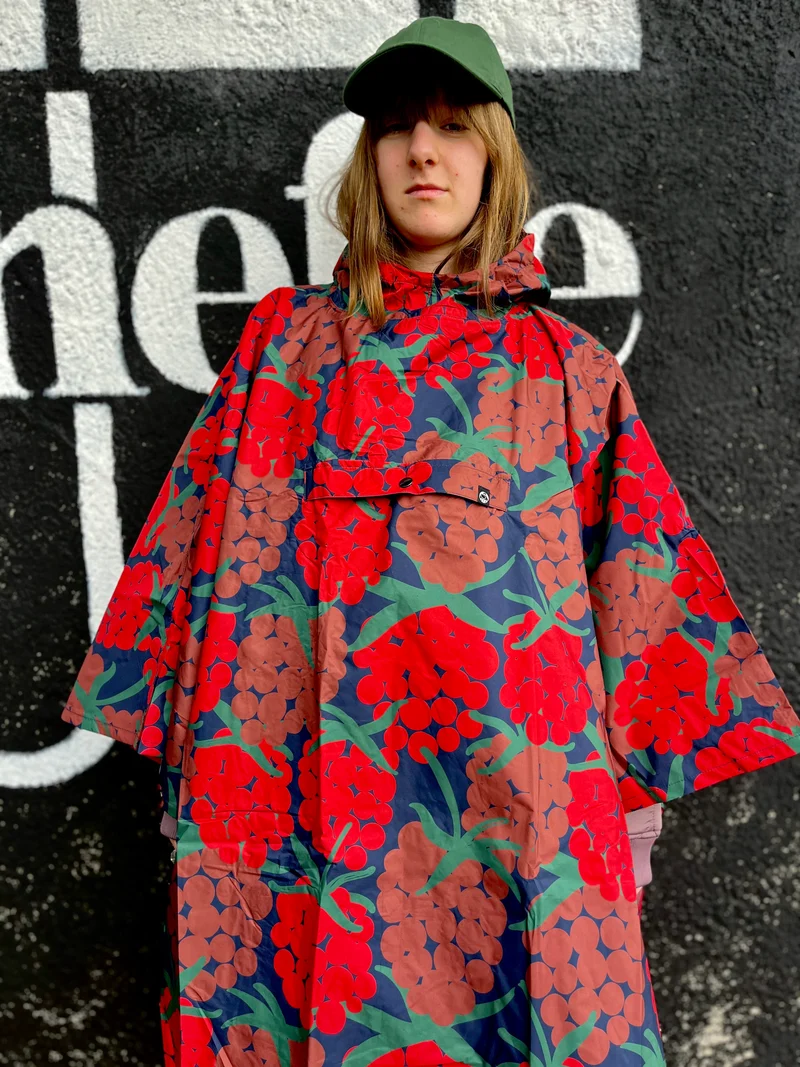 Danepackit Rainponcho Dk Red MAXIBERRY