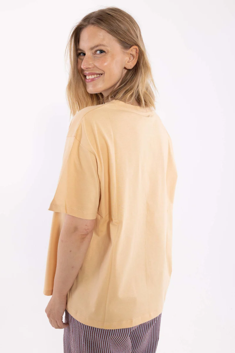 Danebasic Boxy Tee Nougat