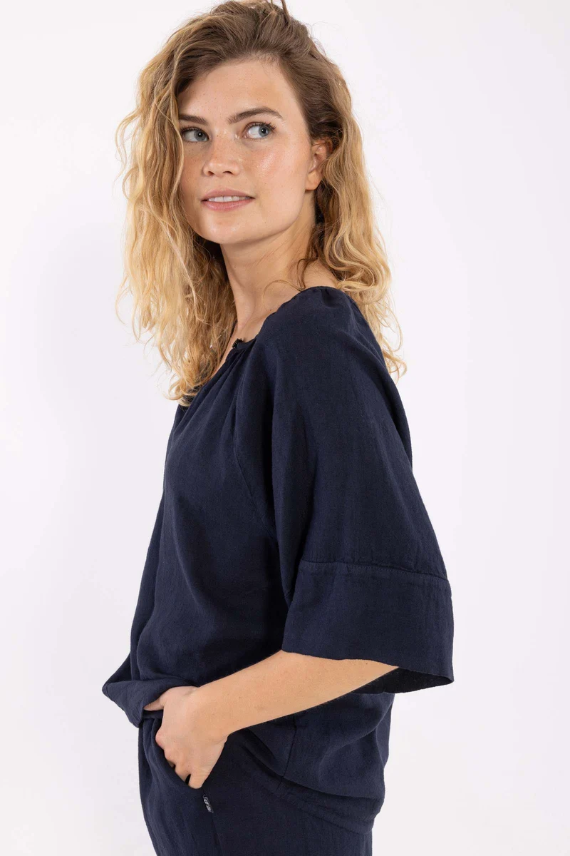 Daneshade Modal Linnen Top Dark Navy