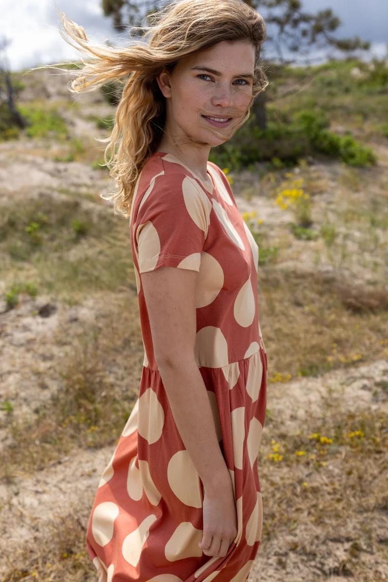 Danebasic Kroeyer Dress Aragon/Nougat MEGADOTS