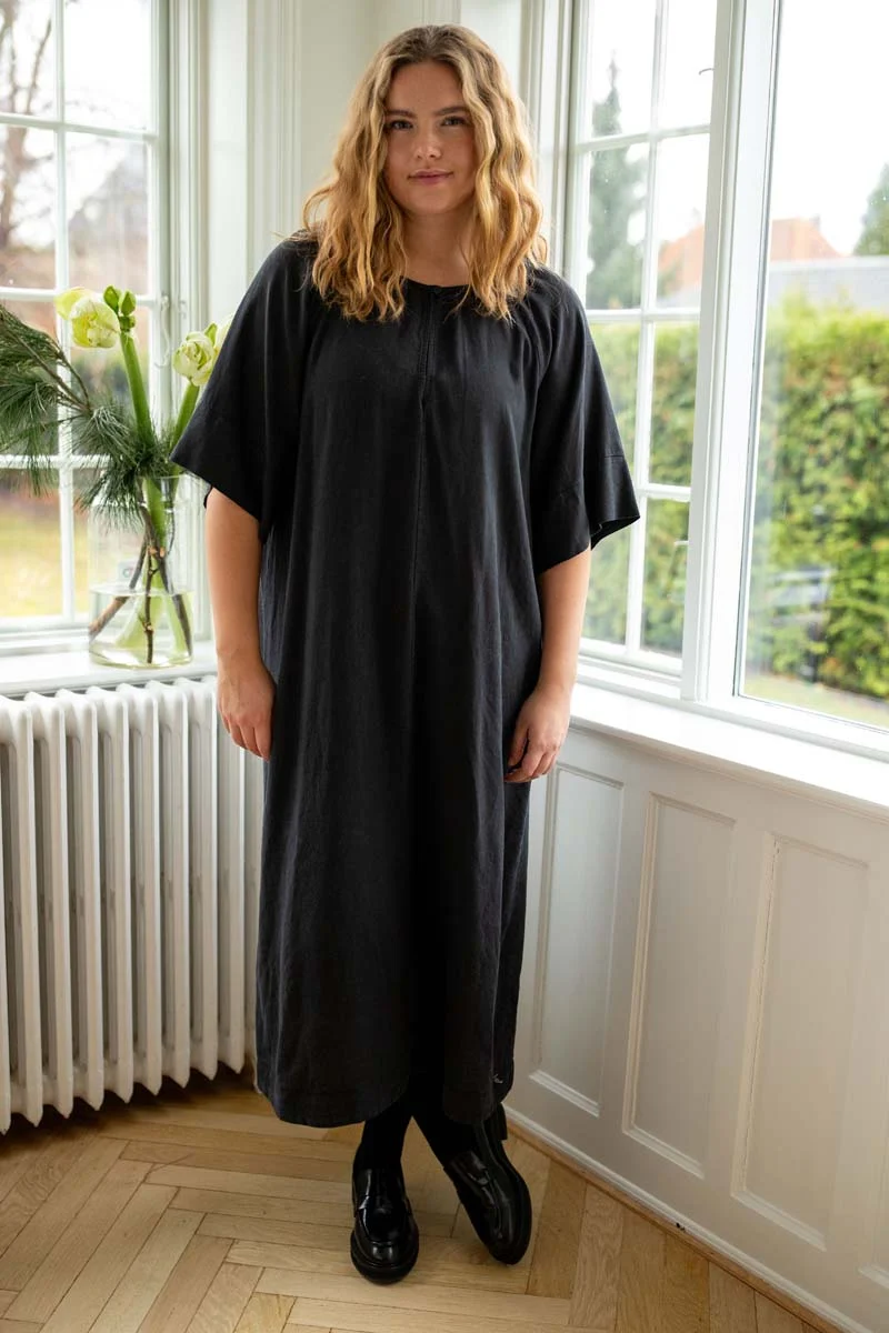 Danehostess Heavy Linnen Dress Black
