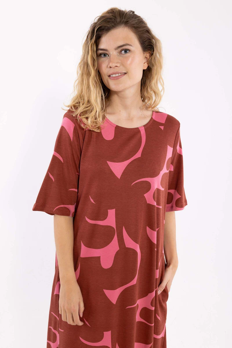 Danegladly Interlock Dress Chili/Soft Cherry TROPS