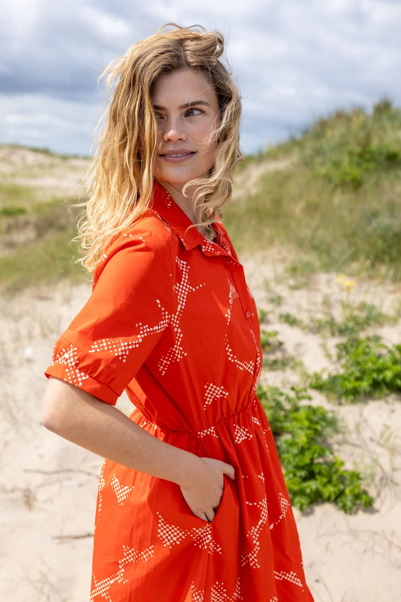 Daneguldhorn Smooth Poplin Dress Summer Red/Chalk TROPFUZZ
