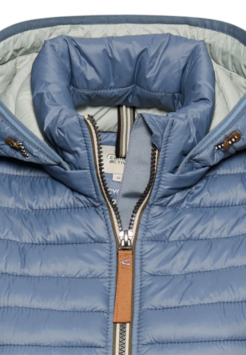Steppjacke mit Kapuze