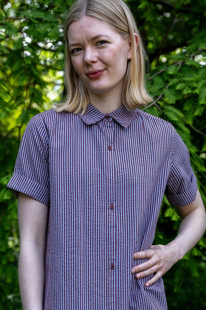 Danepippi SS Seersucker Dress Dk Brick/Lt Blue