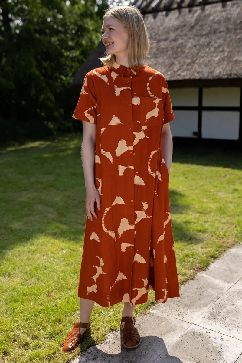Danapril Seersucker SS Dress Chili/Nougat TROPSTATIC