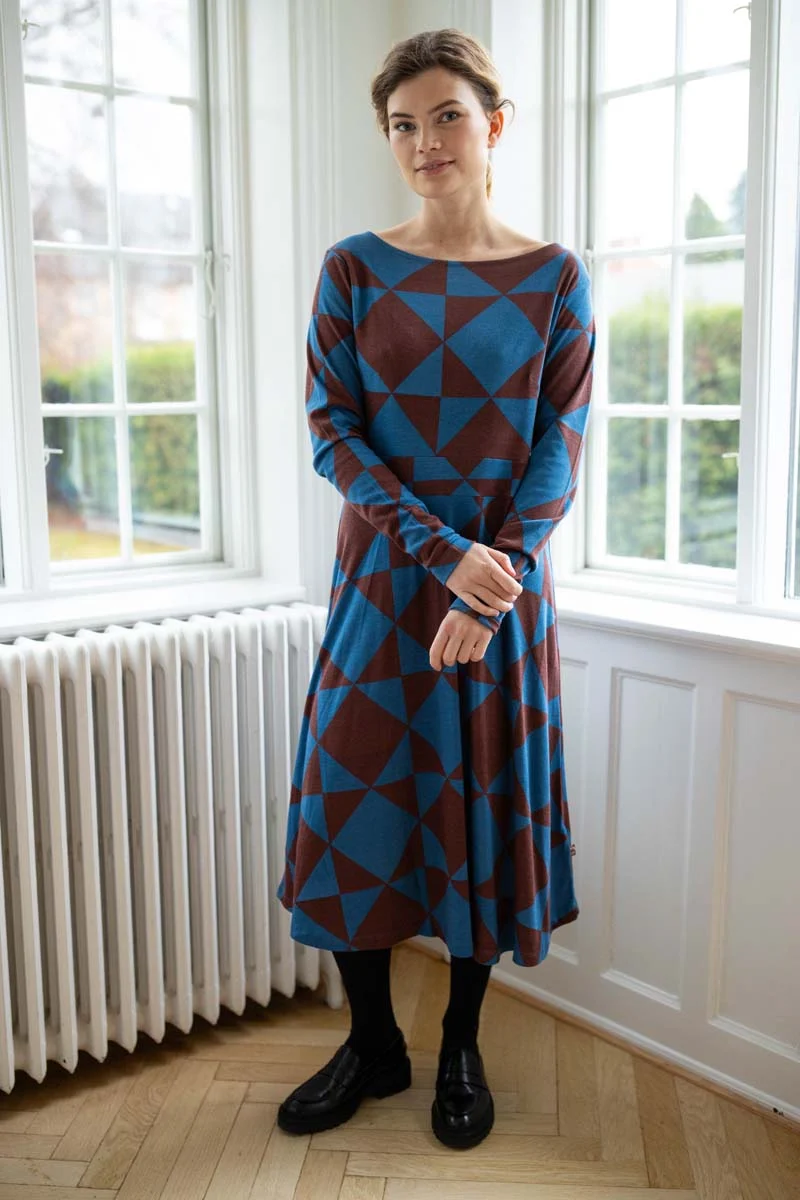 ORGANIC - Daneviborg LS Interlock Dress Ocean Purple DIAMETRIC