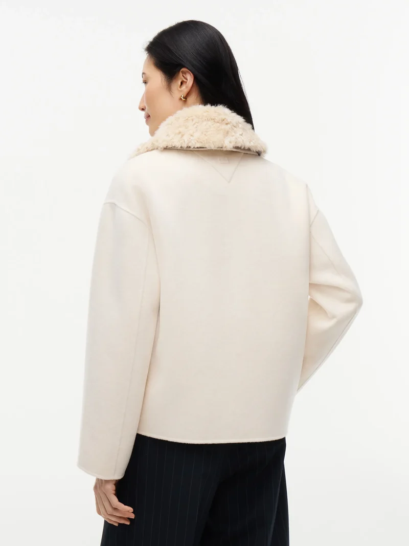 Wolljacke mit Kunstpelz-Kragen