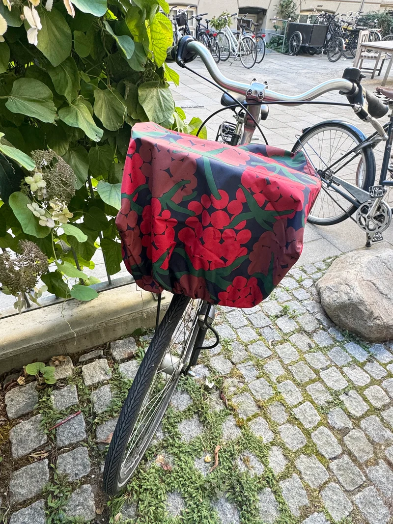 Danebikelover Cover Dk Red MAXIBERRY