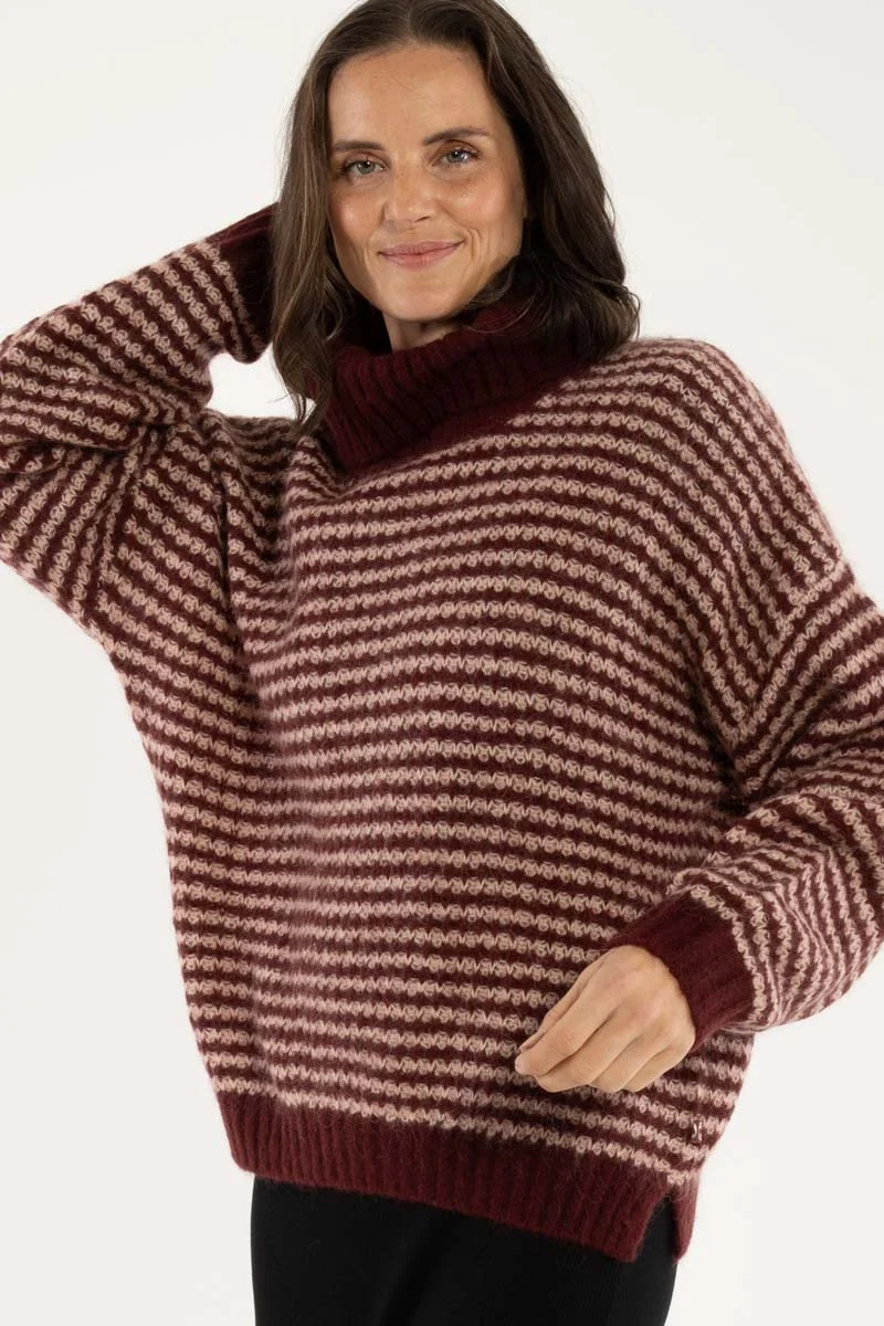 Danecaring Rollneck Sweater Dk Merlot/Powder