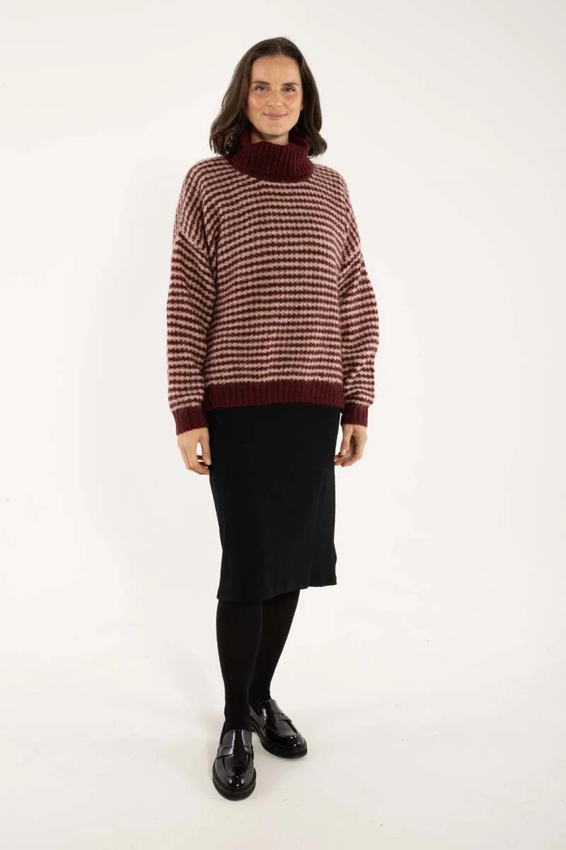 Danecaring Rollneck Sweater Dk Merlot/Powder