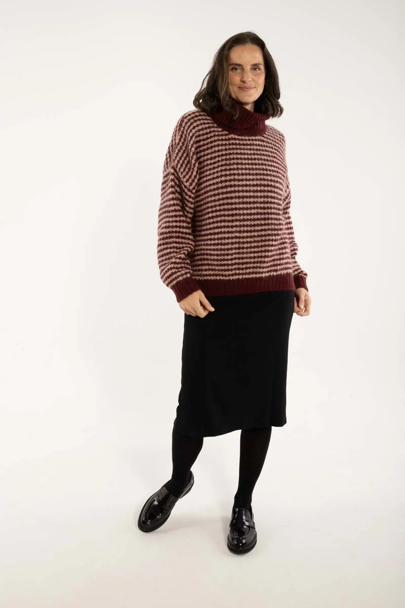 Danecaring Rollneck Sweater Dk Merlot/Powder