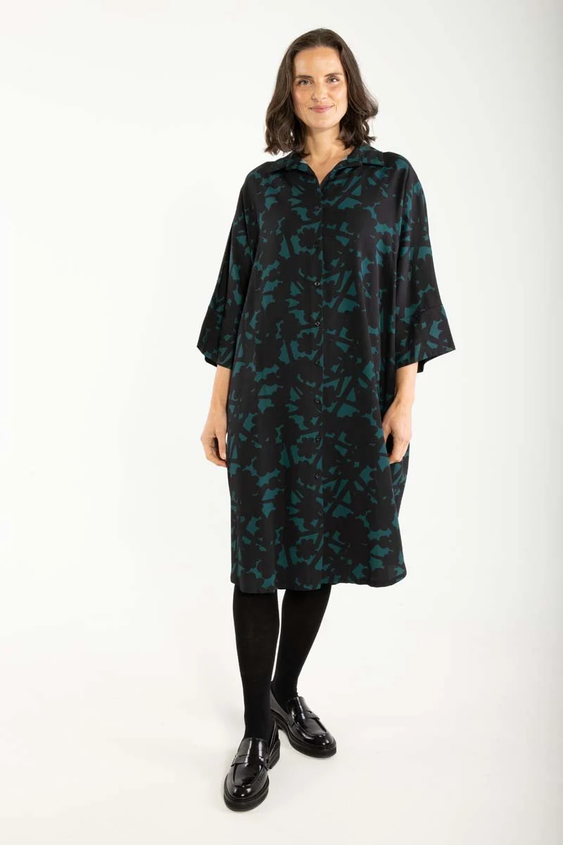 Danetiki Sateen Twill 3/4 Dress Dk Slate BRAMBLE