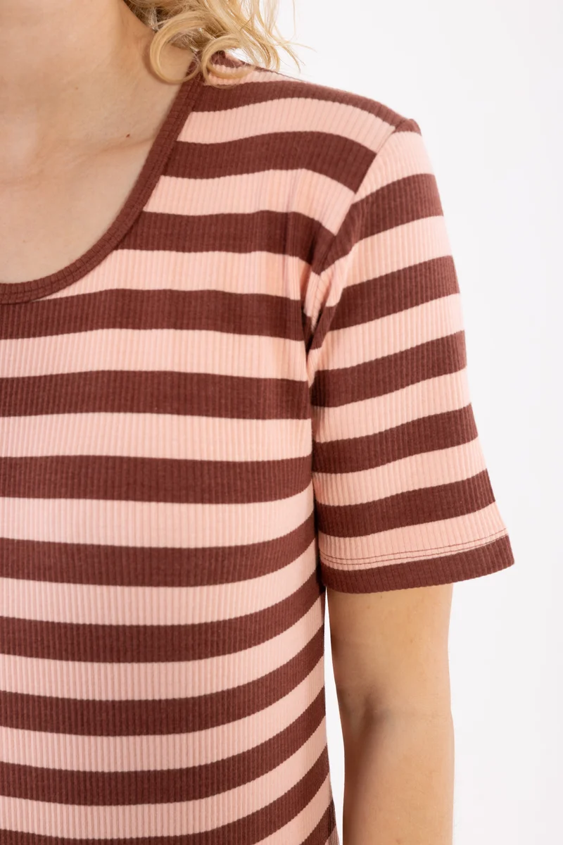ESS - Danesister SS Dress Dk Brick/Powder